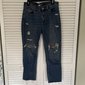 Old Navy Distressed Ankle Jeans in Dark Blue